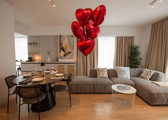 Marble Heights I 1 Bedroom Apartment With Underground Parking