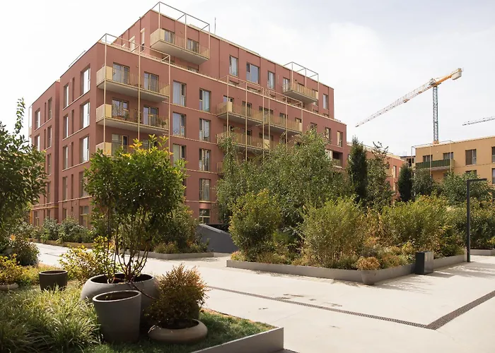 Marble Heights I 1 Bedroom Apartment With Underground Parking