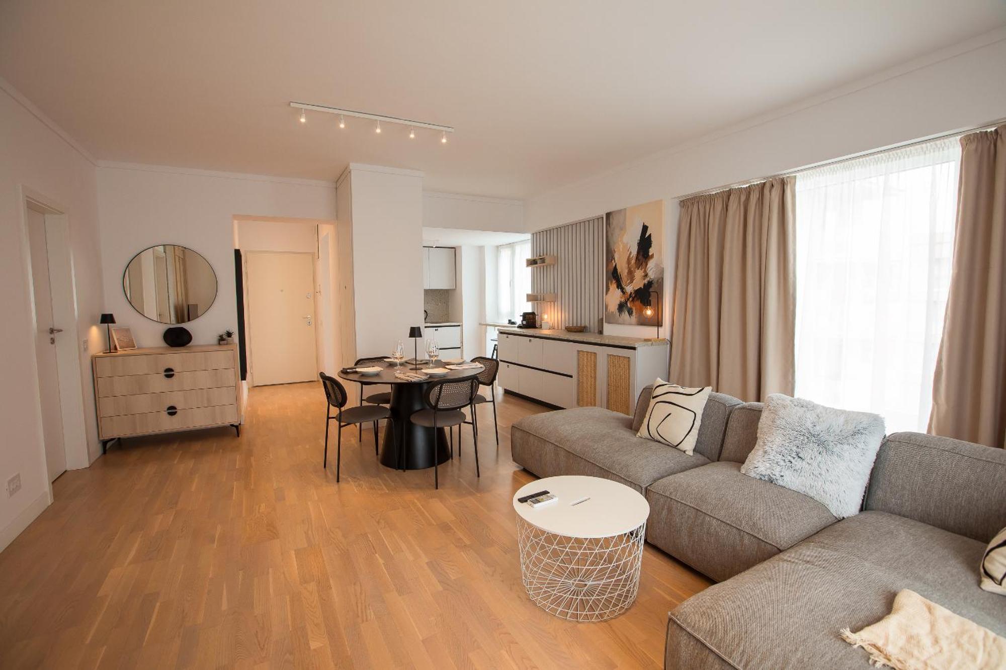 Marble Heights I 1 Bedroom With Underground Parking Apartment *