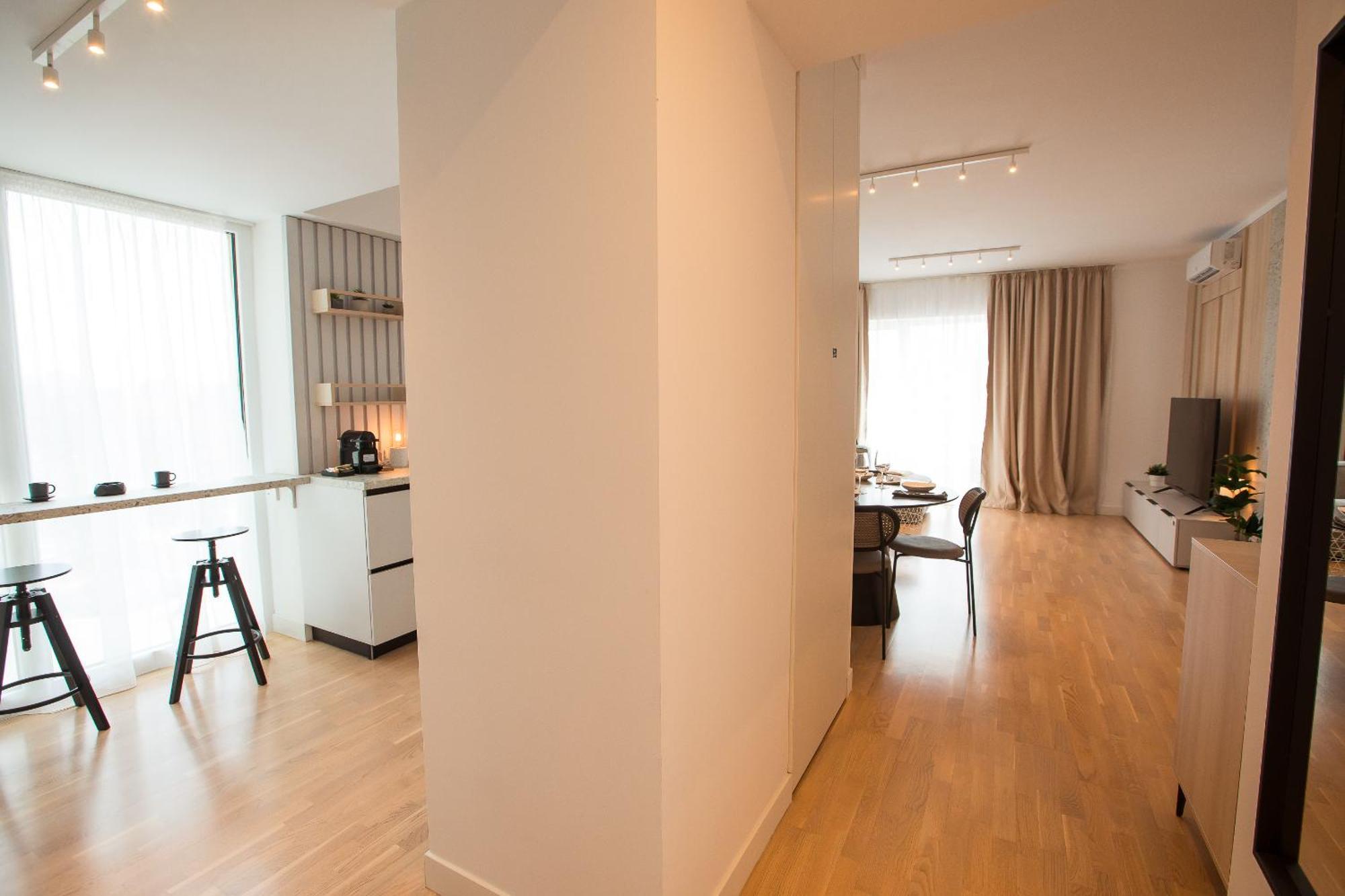 Marble Heights I 1 Bedroom With Underground Parking Apartment